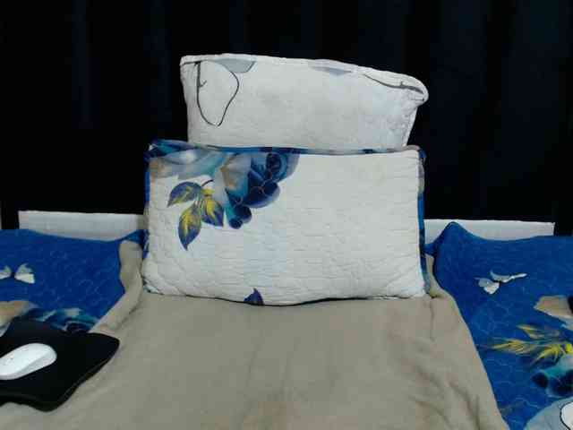 Busttyebony19 webcam