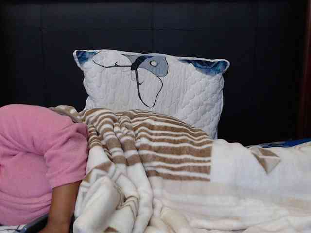 Busttyebony19 webcam