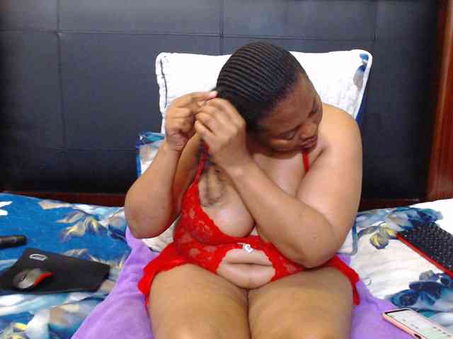 Busttyebony19 Busttyebony19