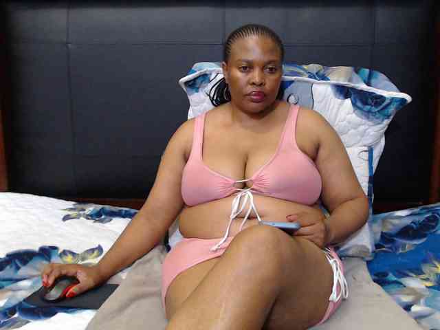 Busttyebony19 webcam