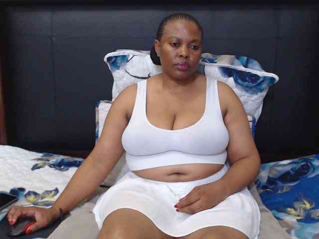 Busttyebony19 webcam