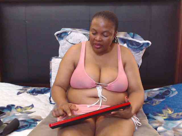 Busttyebony19 webcam