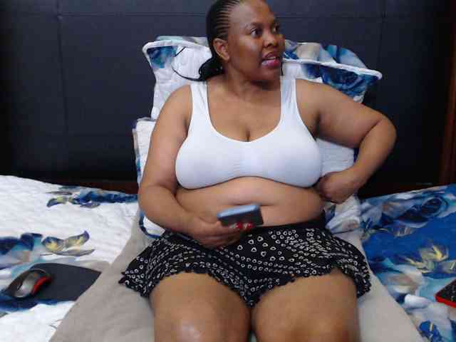 Busttyebony19 webcam