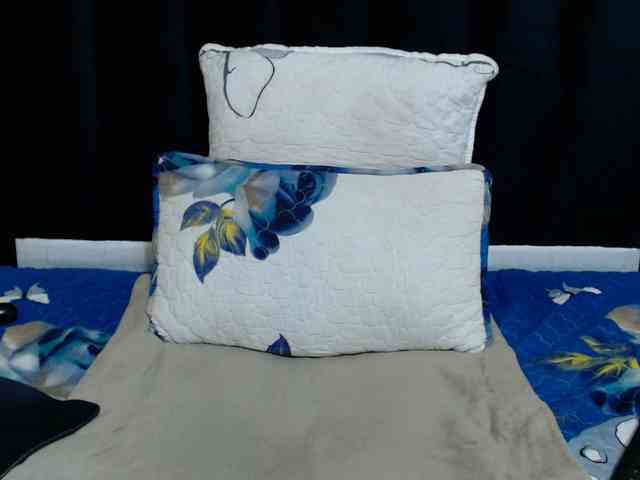 Busttyebony19 webcam