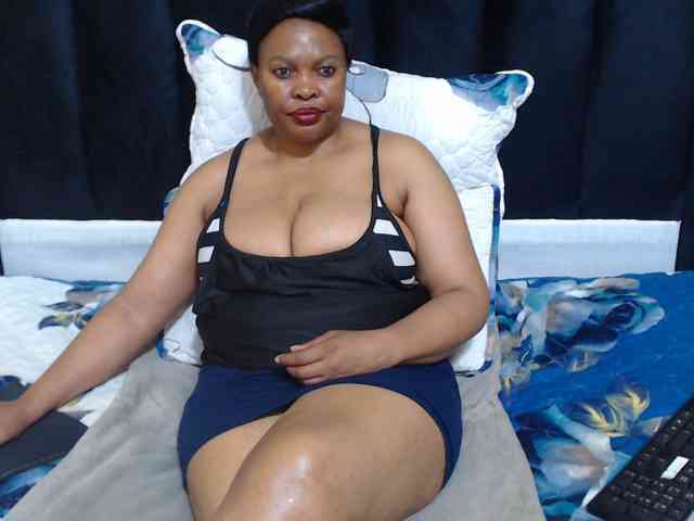 Busttyebony19 Busttyebony19