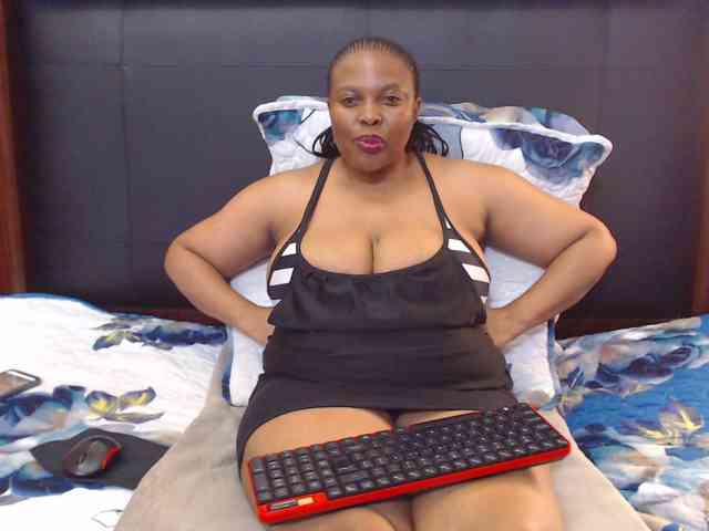 Busttyebony19 webcam