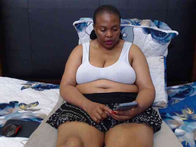 Busttyebony19 webcam