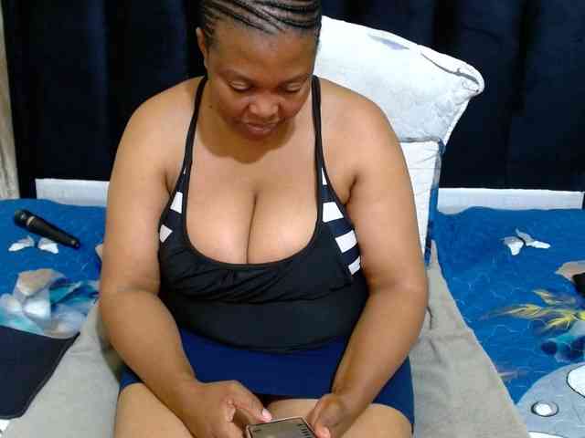 Busttyebony19 webcam