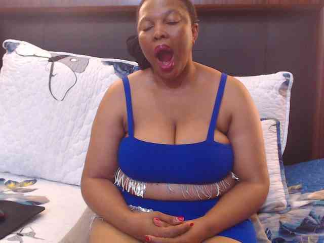 Busttyebony19 webcam
