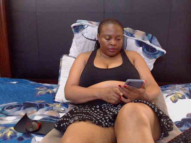 Busttyebony19 webcam