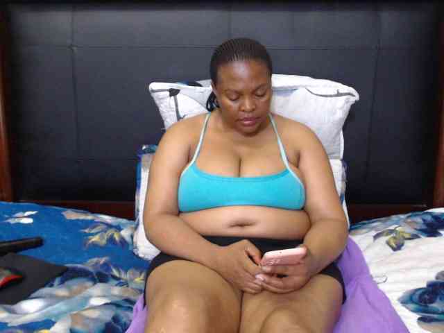 Busttyebony19 webcam