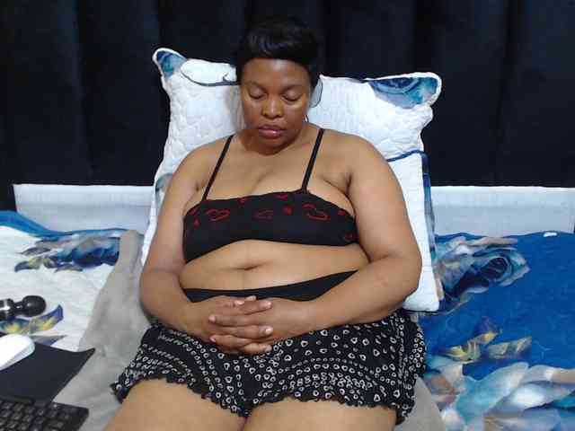 Busttyebony19 Busttyebony19