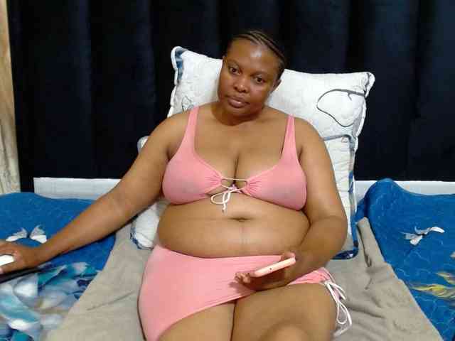 Busttyebony19 webcam