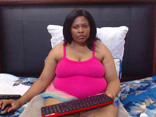 Busttyebony19