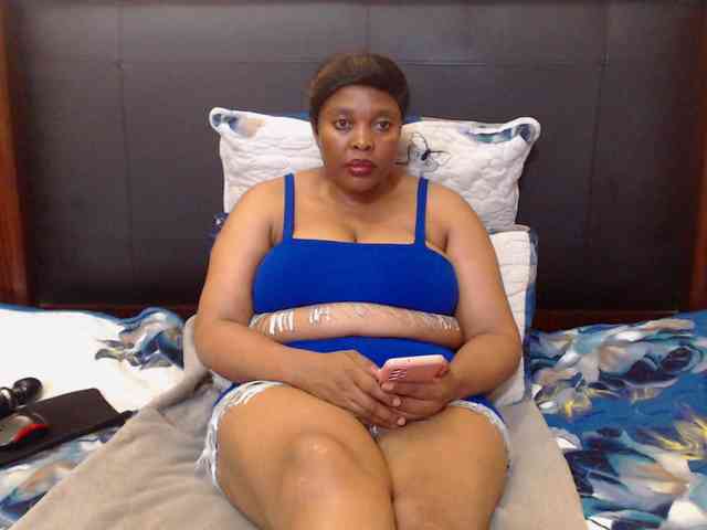 Busttyebony19 Busttyebony19