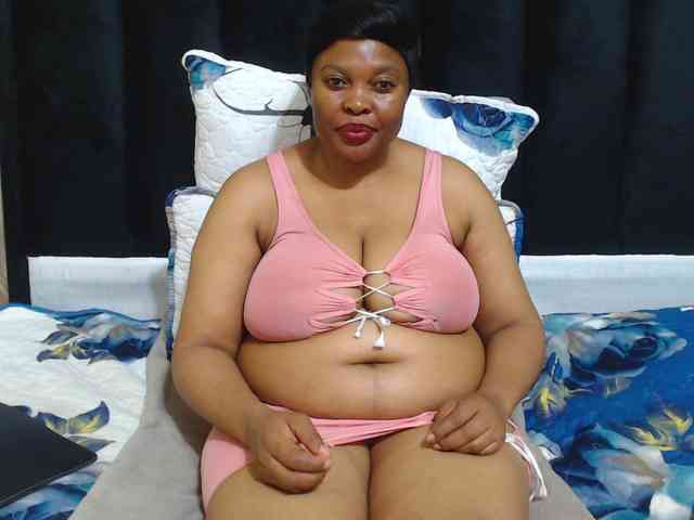 Busttyebony19 webcam