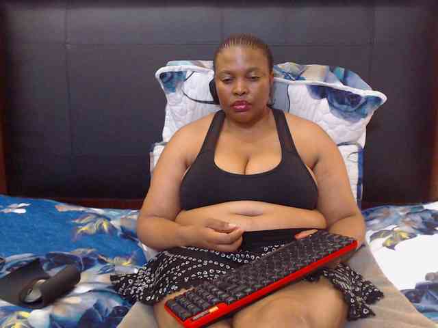 Busttyebony19 webcam