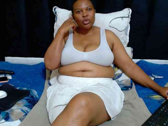 Busttyebony19 webcam