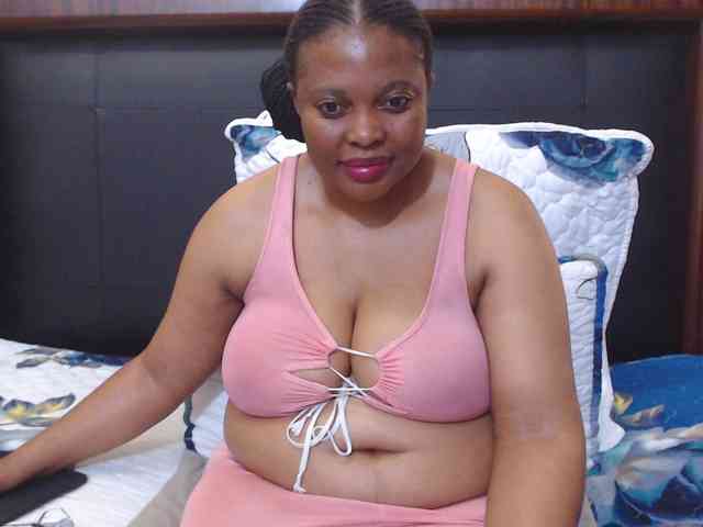 Busttyebony19