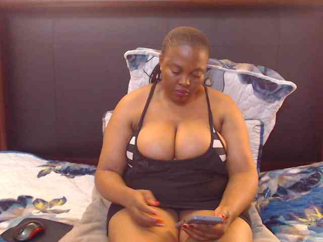 Busttyebony19 webcam