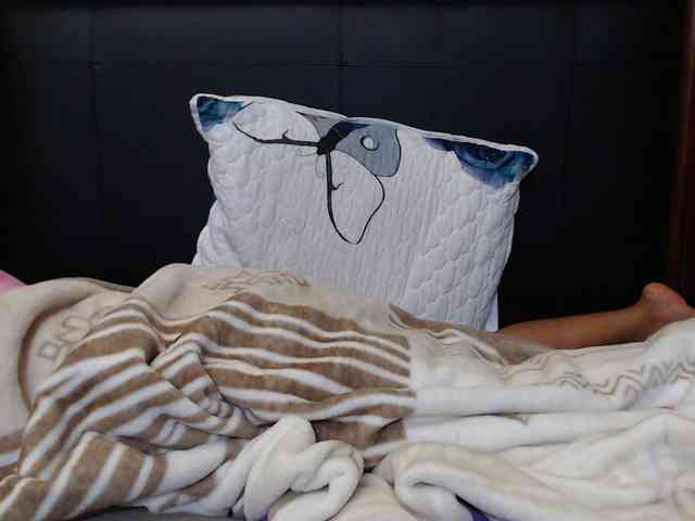 Busttyebony19 webcam