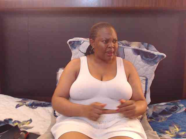 Busttyebony19 webcam