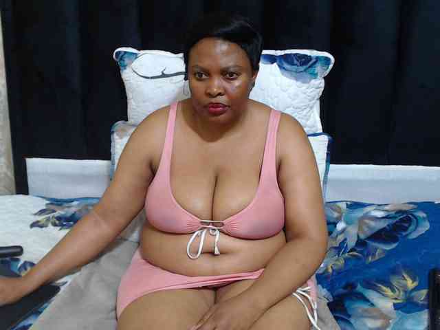 Busttyebony19 Busttyebony19