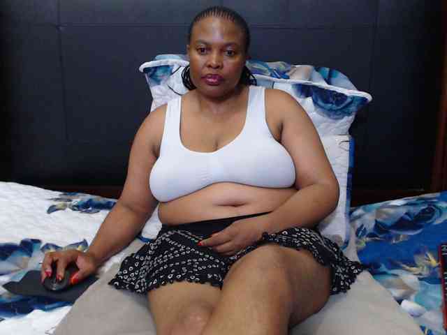 Busttyebony19 webcam