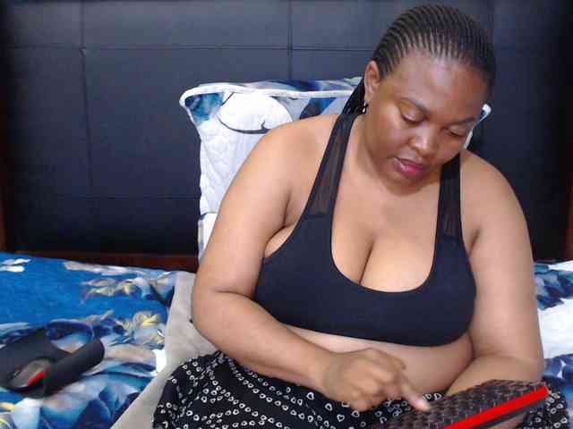 Busttyebony19 webcam