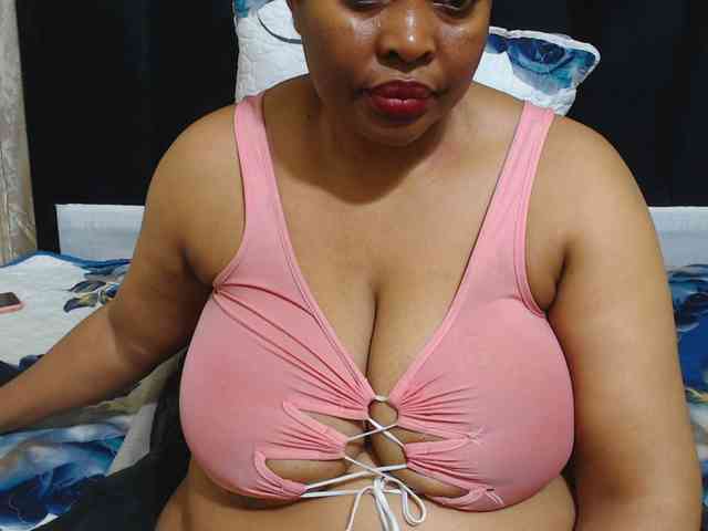 Busttyebony19 webcam