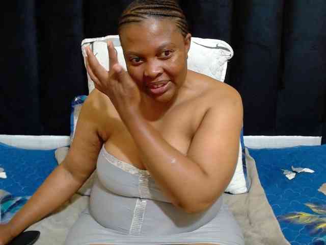 Busttyebony19 webcam