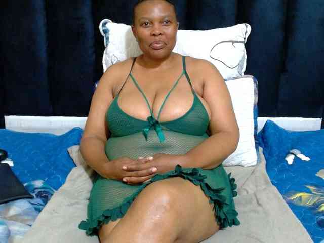 Busttyebony19 webcam