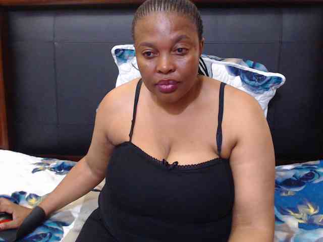 Busttyebony19 webcam