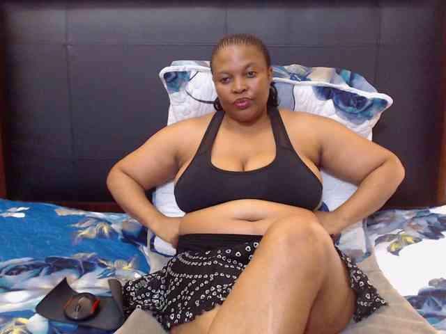 Busttyebony19 webcam