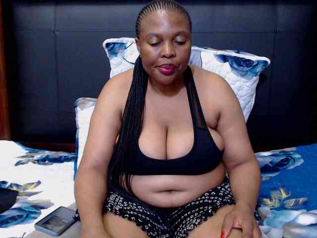 Busttyebony19 webcam