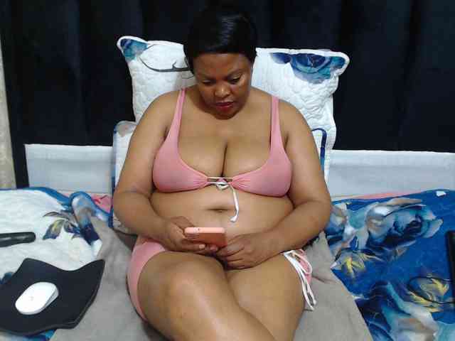 Busttyebony19 webcam