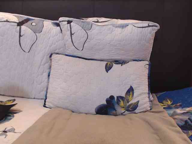 Busttyebony19 webcam