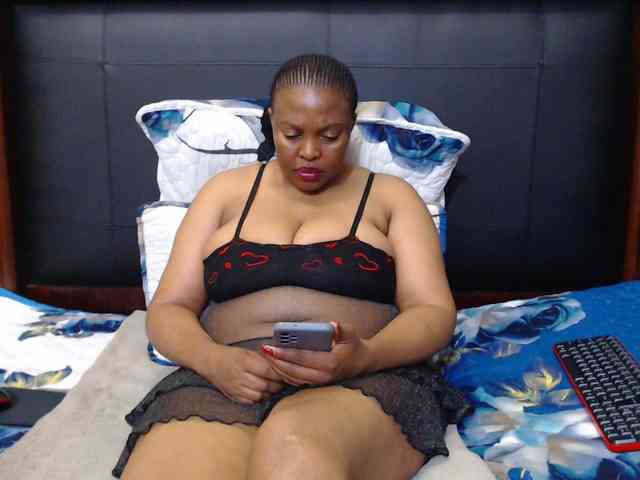 Busttyebony19 webcam