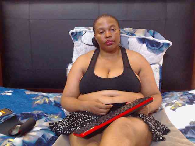 Busttyebony19 webcam