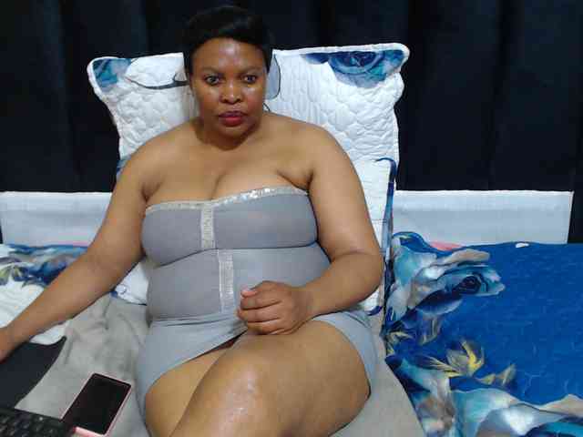 Busttyebony19 Busttyebony19