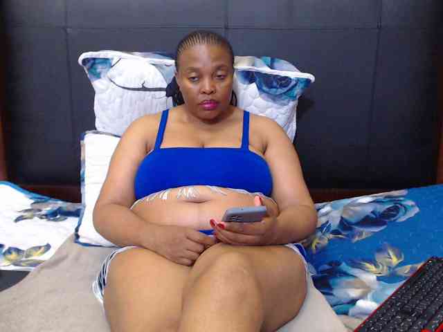 Busttyebony19 webcam