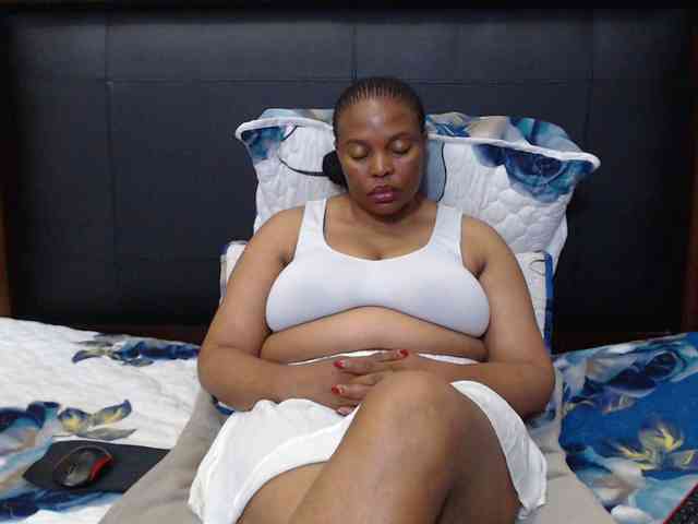 Busttyebony19 webcam