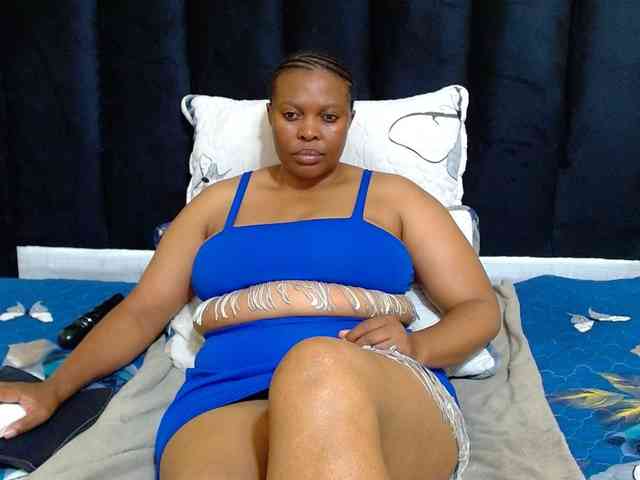 Busttyebony19 Busttyebony19