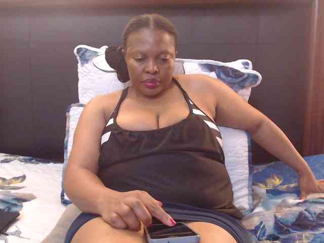 Busttyebony19 webcam