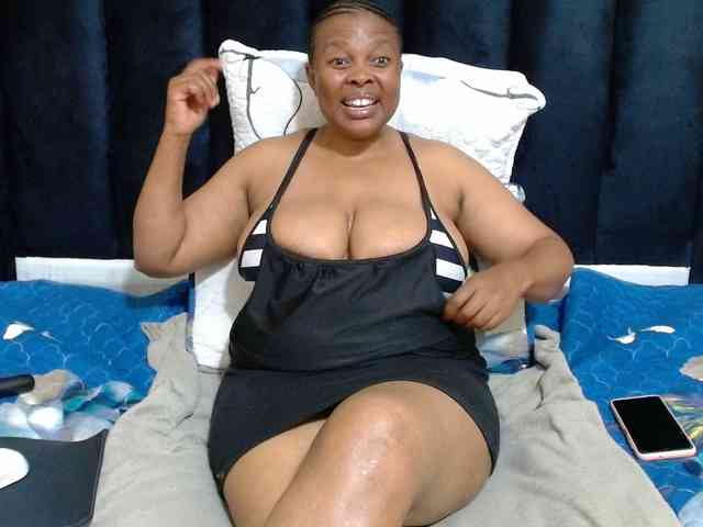 Busttyebony19 webcam