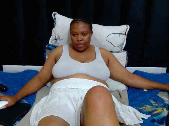 Busttyebony19 webcam