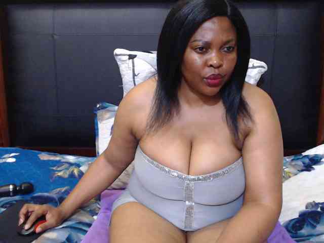 Busttyebony19 webcam