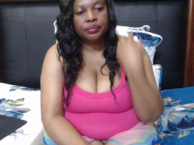 Busttyebony19 webcam