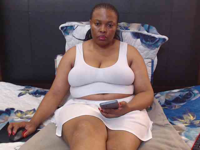 Busttyebony19 Busttyebony19