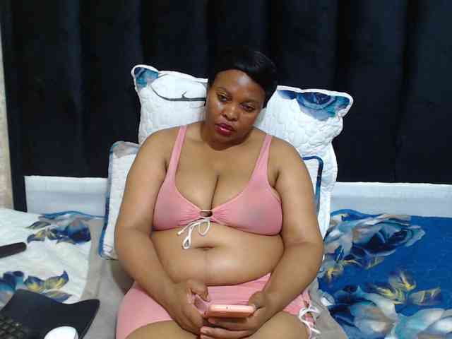 Busttyebony19 webcam